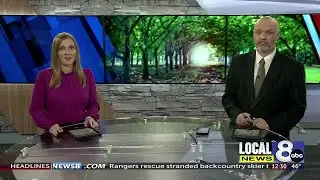 040422 JEFF ROPER TRIES TO FLY A KITE