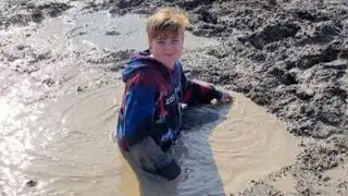 12-year-old Manitoba boy narrowly escapes muddy sinkhole