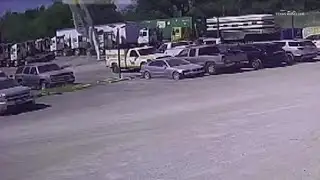 2 killed in plane crash reported north of Fort Worth, officials say