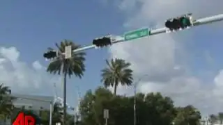 911 Tapes Released in Stallworth Accident