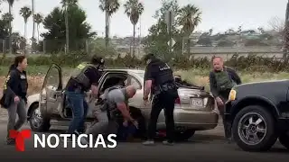 Agentes someten violentamente a un inmigrante venezolano | Noticias Telemundo