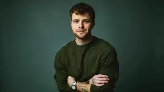 🔥 Alex Warren Drops F-Bomb at Grammys Red Carpet 😱🎤