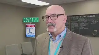 Allen County Commissioner announces retirement