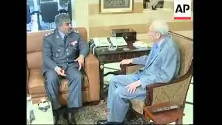 Arrest warrants for four pro-Syrian generals held in Hariri murder