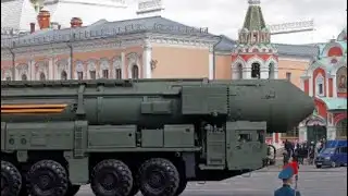 Atomic scientists set 