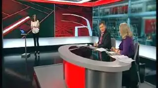 BBC News Channel - Resident comedian Simon McCoy strikes again!
