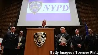 Bratton, De Blasio Condemn NYPD Funeral Protests