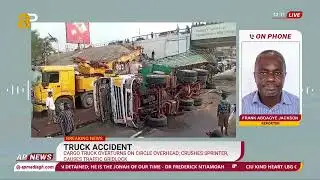 BREAKING: CARGO TRUCK OVERTURNS ON CIRCLE OVERHEAD, CRUSHES SPRINTER, CAUSES TRAFFIC GRIDLOCK #news