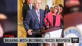 BREAKING NEWS : Mitch McConnell Freezes During Press Conference