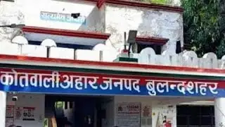 #Bulandshahar Minor gang rape victim, hurt by blackmailing, committed suicide.