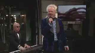 Celebs, alumni celebrate 