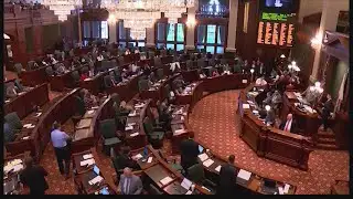 Central Illinois Republican & Democrats react to progressive tax amendment