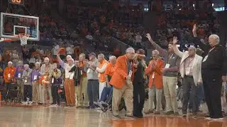 Clemson men’s basketball celebrates alumni weekend with Tiger legends