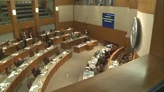 Compromise likely to come late at Roundhouse