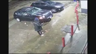 Convenience store manager saves woman from dangerous cold in Fort Worth