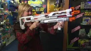 Cool toys: Spit ball gun hits 100 ft.