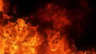 Crews battle apartment fire in Mountain Home, Ark.