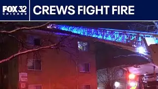 Crews battle fire at Chicago apartment building