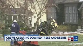 Crews clearing downed trees, debris in Davidson County