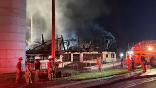 Crews investigate large barn fire in Lancaster County