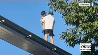 Dad rescues young boy stranded on Hershey Park monorail