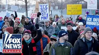 Democrat compares anti-ICE agitators to Iranian protesters