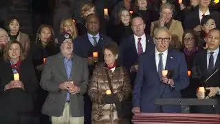 Democratic lawmakers sing 