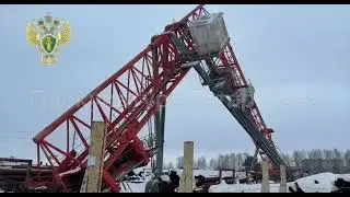 Dramatic Video Shows Moment Crane Collapses at Russian Plant, Injuring One