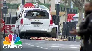 Drivers Strikes Security Barrier Near White House | CNBC