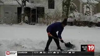 Eastern suburbs dig out from Thanksgiving snowstorm as more snow approaches