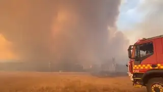 Eight major fires rip through Victoria