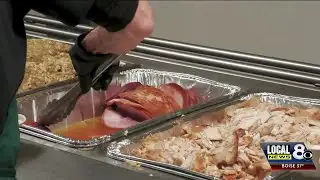 Elks Lodge hosts community Thanksgiving dinner