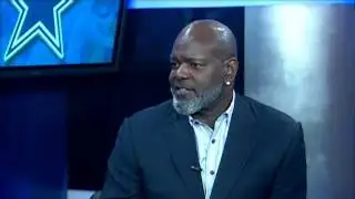 Emmitt Smith in studio with Mike Doocy