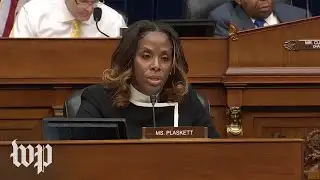 Epstein appeared to text with lawmaker during Cohen hearing