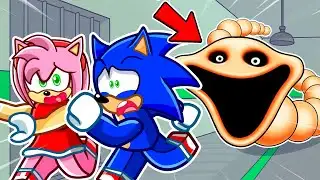 Escape From The HUNGRY WORM Prison in Roblox!