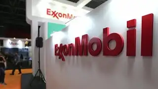Exxon weighs net-zero carbon emissions pledge, sources say