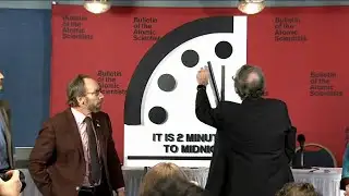 Famous Doomsday clock stays in place