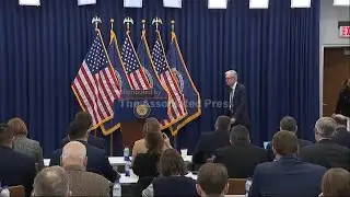 Federal Reserve keeps interest rates unchanged even as Trump continues to insist they be lowered