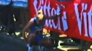 Female Marathon Runner stops only to Pee on the Road.flv