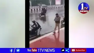 Finally, the police did not give up even though it was raining.