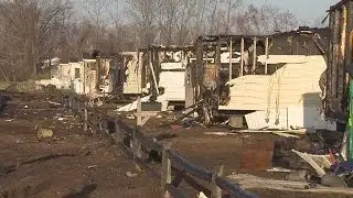 Fire destroys homes in trailer park