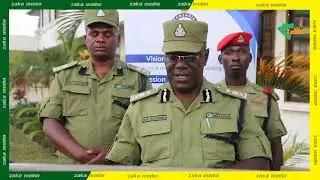 FIVE ARRESTED ON SUSPECTS OF THEFT AT A SHOP