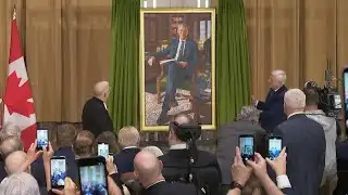 Former prime minister Stephen Harper’s official portrait unveiled