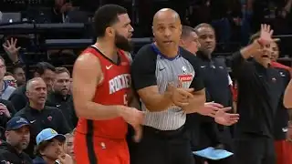 Fred VanVleet ejected and fined $35,000 for bumping into ref 😳