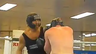 Gary Ablett belts Lester Ellis