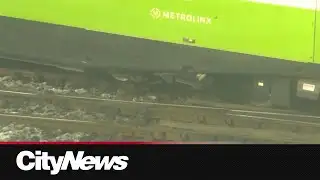 GO train derailed near Union Station