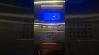 Going Down Elevator at Holiday Inn & Express in Parkville MO