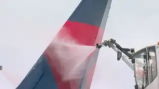 Good Question: How Does Plane De-Icing Work?