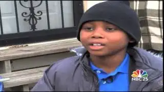 Grinch steals Christmas decorations from Flint home