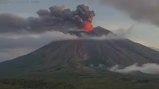 GUNUNG SEMERU ERUPSI HARI INI UPDATE 02 FEBRUARI 2026